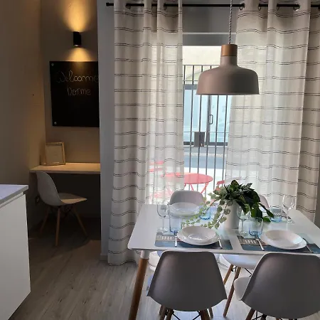 Maremma Holidays : La Vecchia Officina Фоллоника