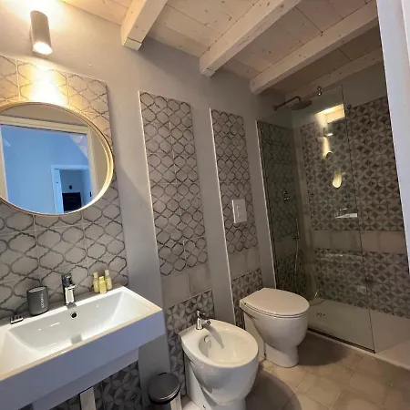 Maremma Holidays : La Vecchia Officina Apartment Follonica